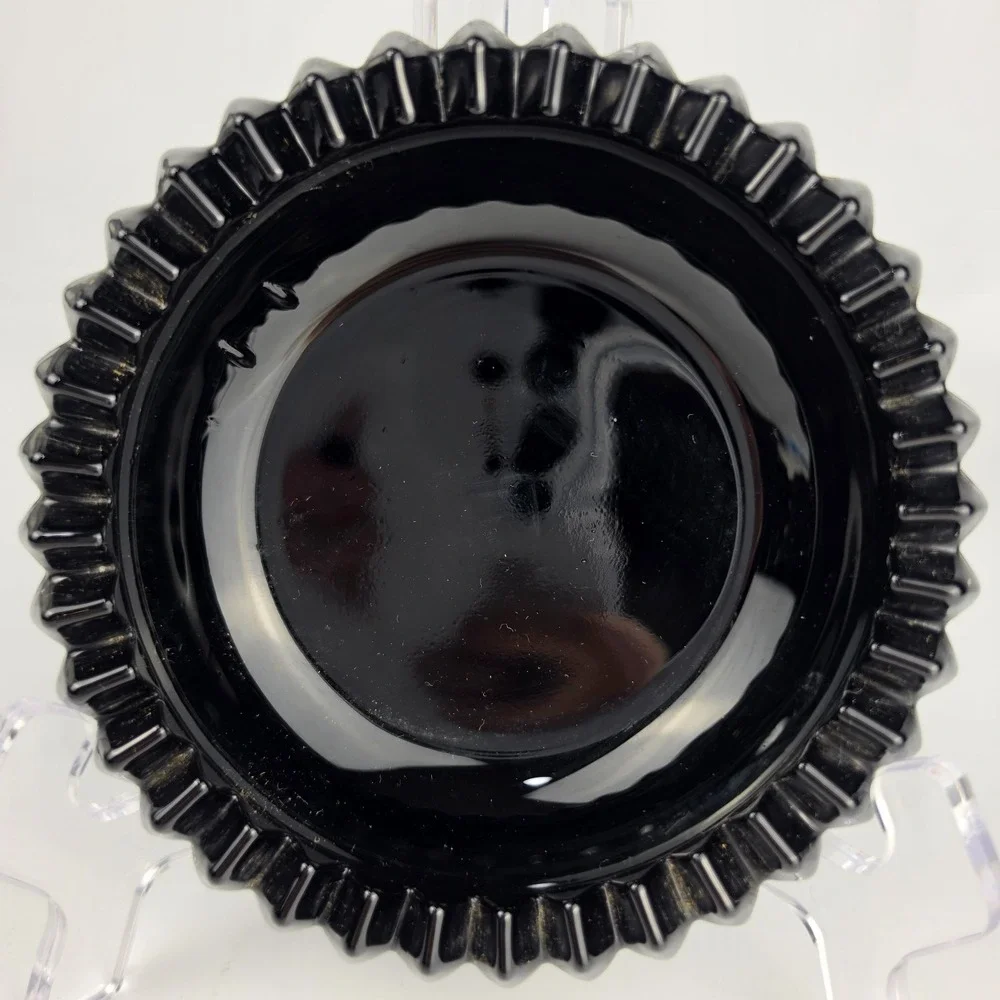 Tiara Exclusive Cameo Black Diamond Point Ashtray Trinket‎ Dish Gothic MCM